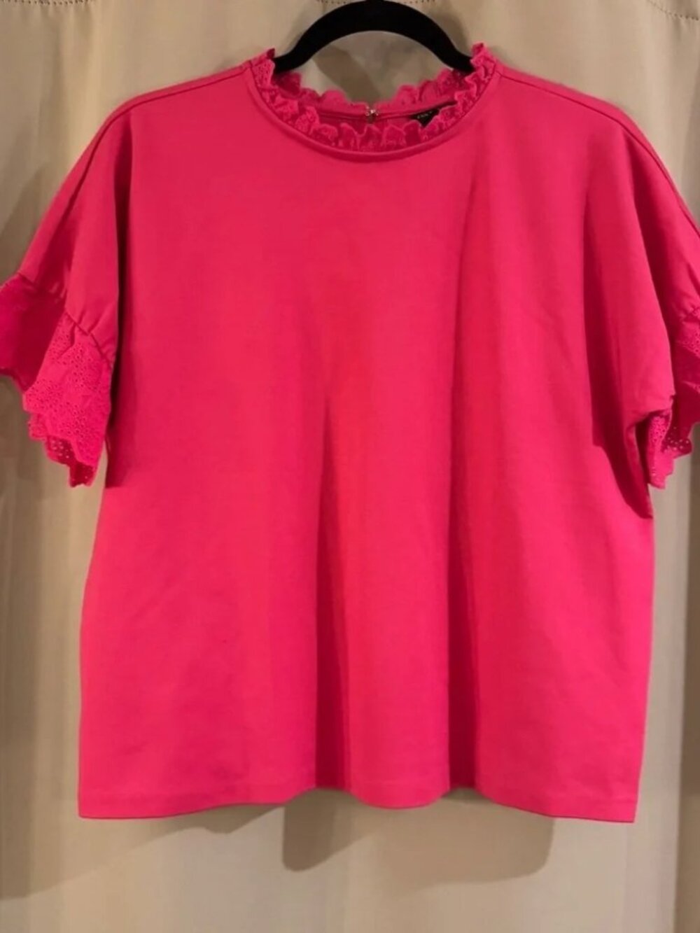 NWT Ann Taylor Hot Petite Pink Lace-Trim Short Sleeve Tee